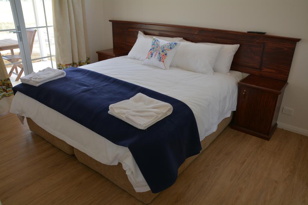 Mary'S Farm Cottages Kukerin Zimmer foto