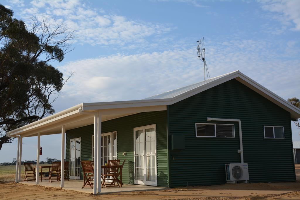 Mary'S Farm Cottages Kukerin Exterior foto